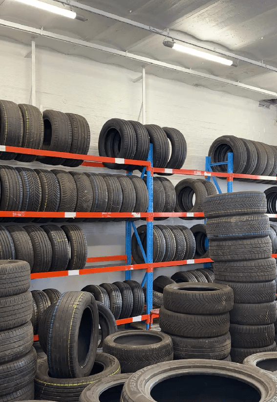 Stock de pneus neufs et d'occasion chez MecaExpress